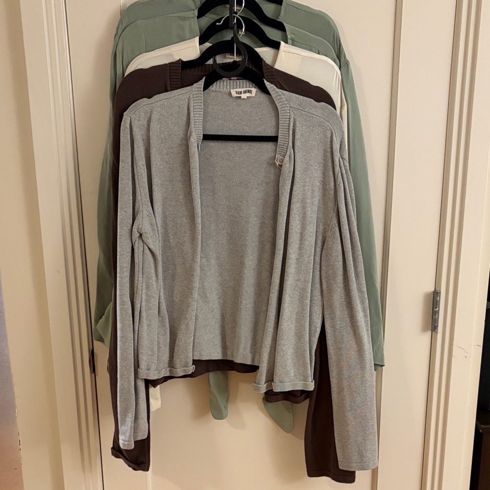 Djerf Avenue Light Gray Open-Front Cardigan with Long Sleeves